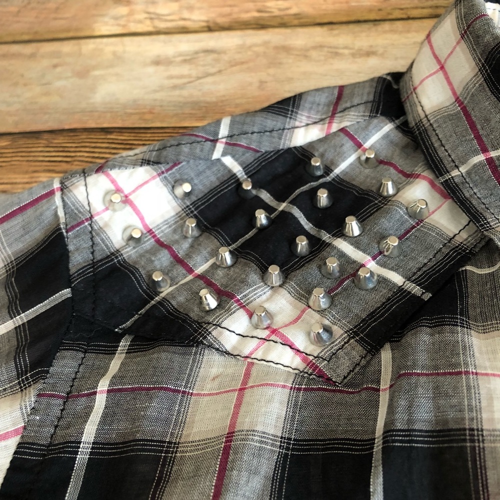 Women’s Torrid Black Pink Plaid Studded Shirt - Picture 5 of 8